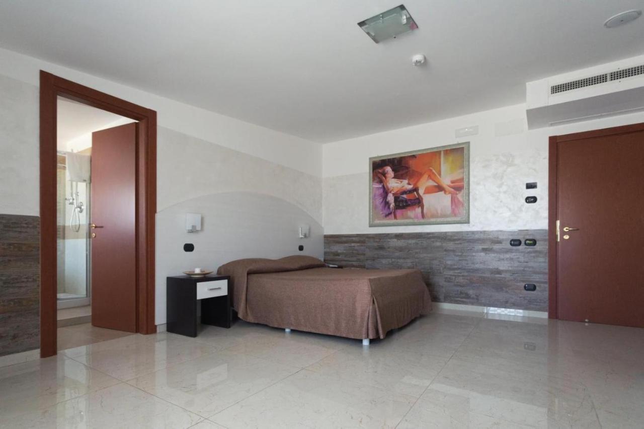 Hotel San Luca Battipaglia Extérieur photo